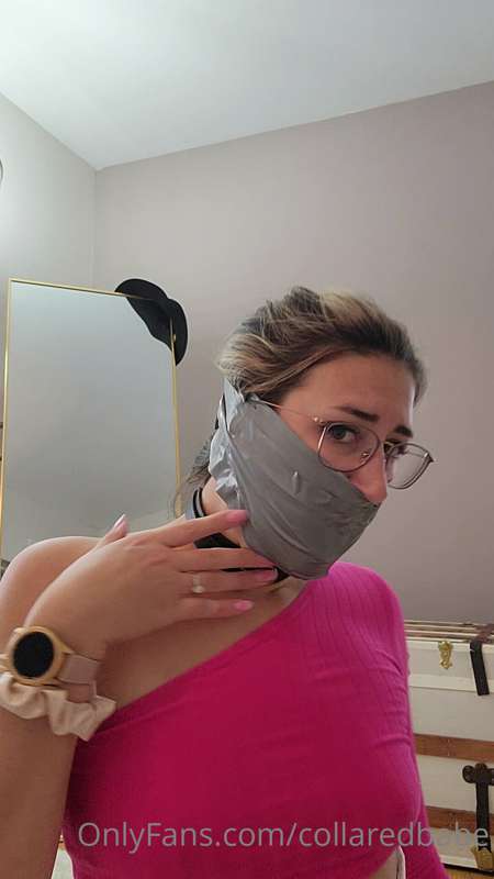 collaredbabe image #0