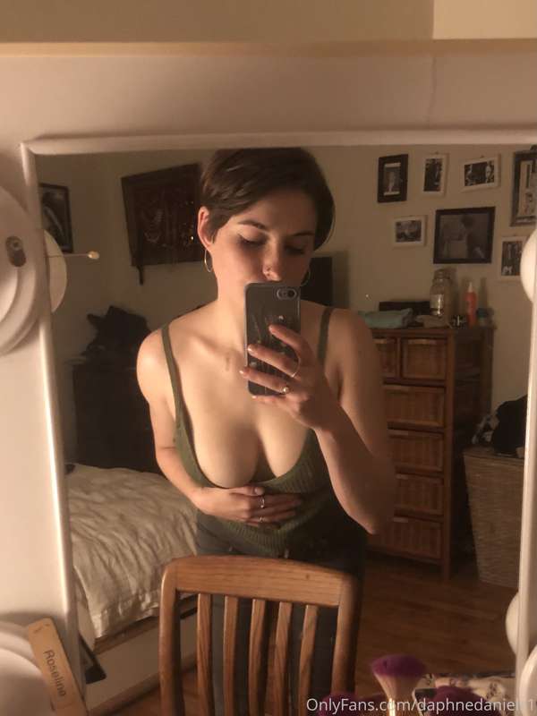 Adventures of a sad girl trying to have fun at a house party