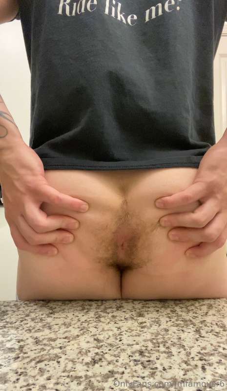 It’s so tight 😩 if only someone could stretch it out for me