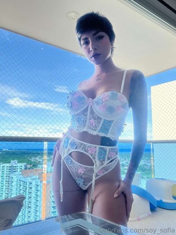 Baby I’m ready to make your fantasies come true …