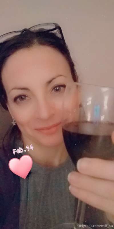 For those celebrating love...I celebrate life Cheers💋