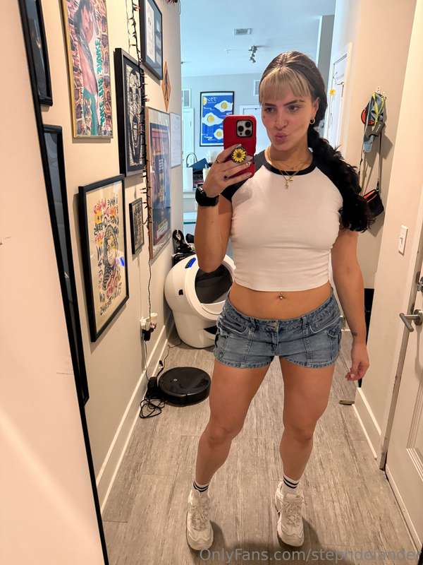 mirror just confirmed… trouble’s standing right here 😏