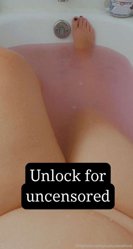 it’s bathtime 🛁💕🫧  { uncensored close up 🐱 shots & 2 videos ..