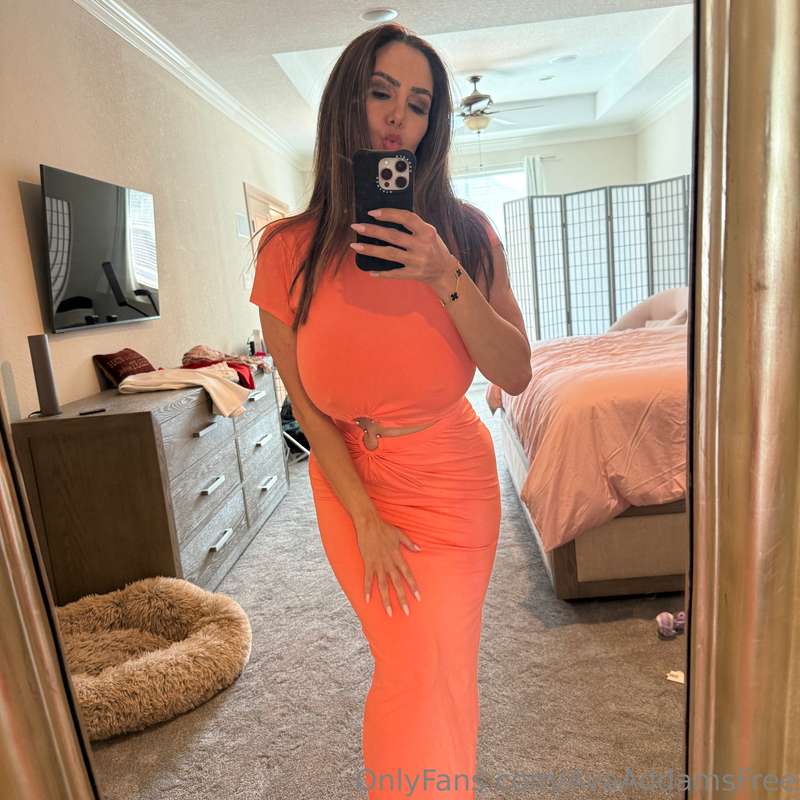 Celebrating my birthday all week on my VIP page! You don't w..