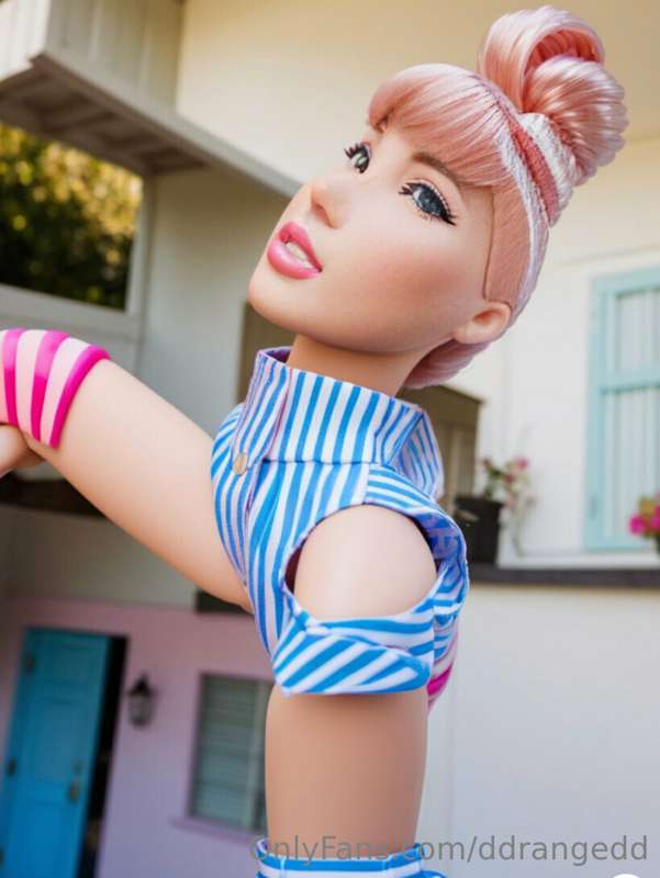 I found a (sex-negative) Barbie™️ filter! …  I do wonder, if..