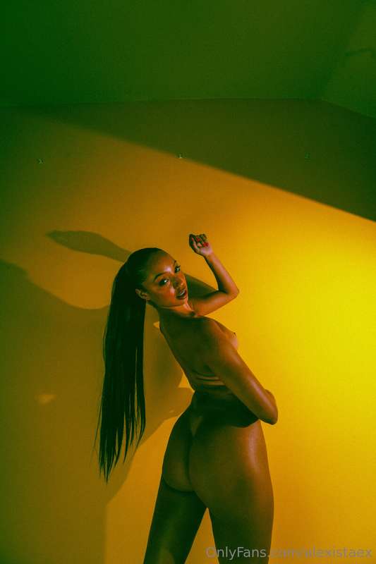 Photo 407 de Alexis Tae sur Tocromo