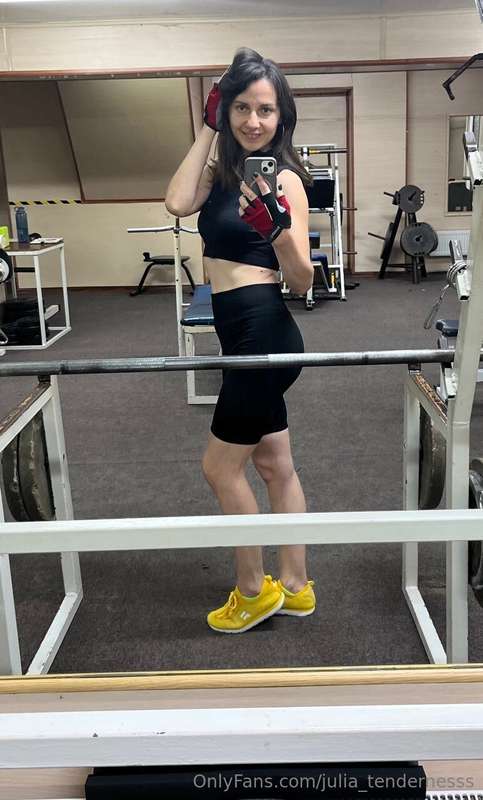 Working out to keep the rhythm going longer... and endure th..