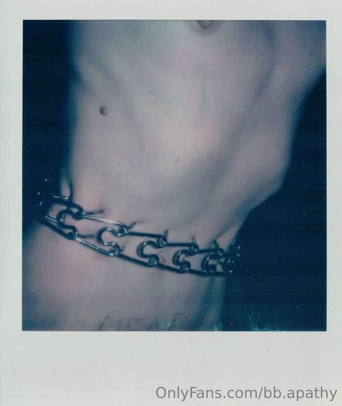 ⛓⛓⛓

// self shot Polaroids