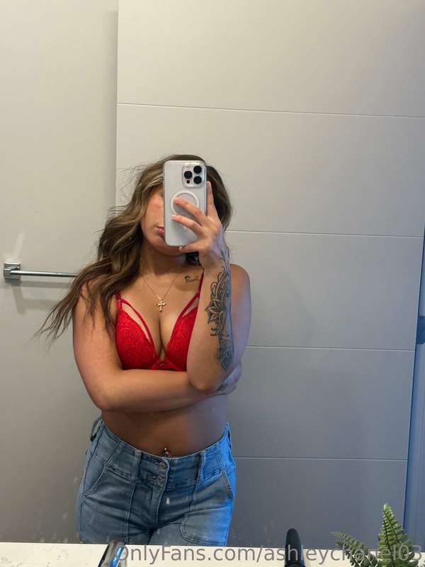 Join my live tonight 😈
At 9 pm mst🤟🏽