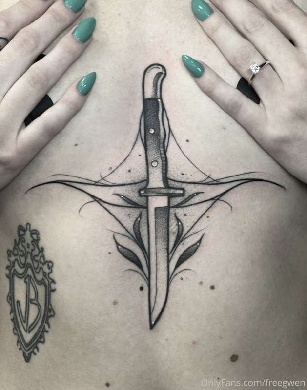 my new tattoo 😈 do you like??