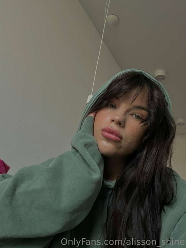 What are you doing now? 👀🥰