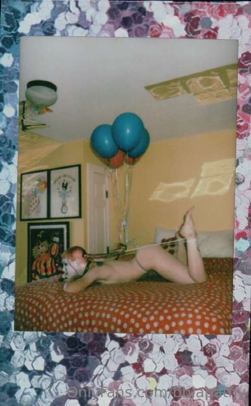 a bit tied up 🎈🎈