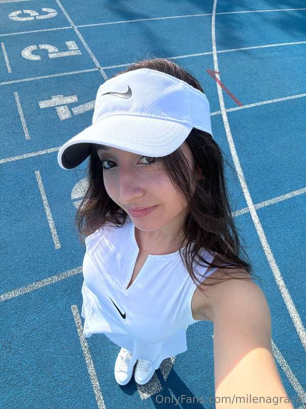 Do you think you would win? 🎾🤭