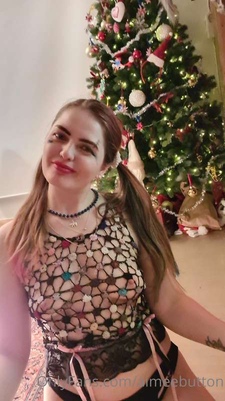 aimeebutton image #1