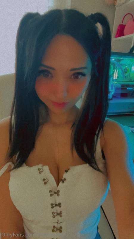 happy tuesday!! how was your weekend and what are you up to ..