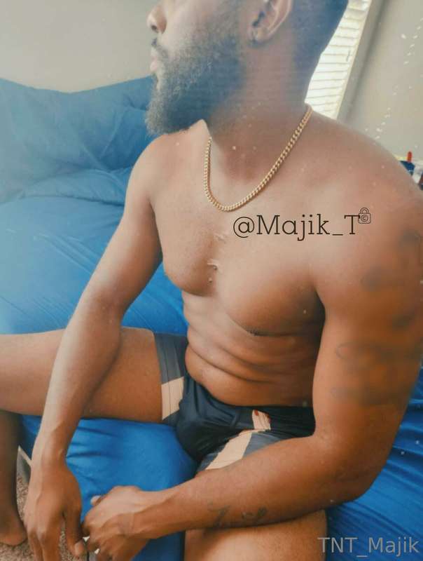 Rose and shine my chocolate man let's make this content! 😈😍