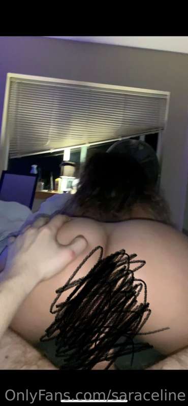 Wanna watch me ride my mans cock? Let me know cuties 🥰