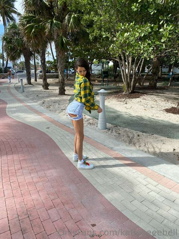 Let's take a walk <33