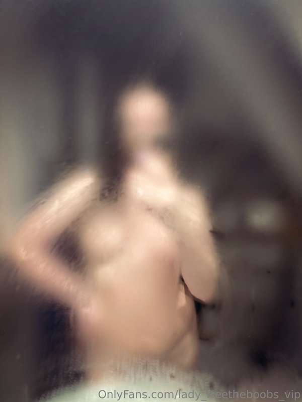 lady_freetheboobs_vip