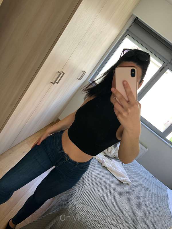 do you like my casual outfit? 🙈💕