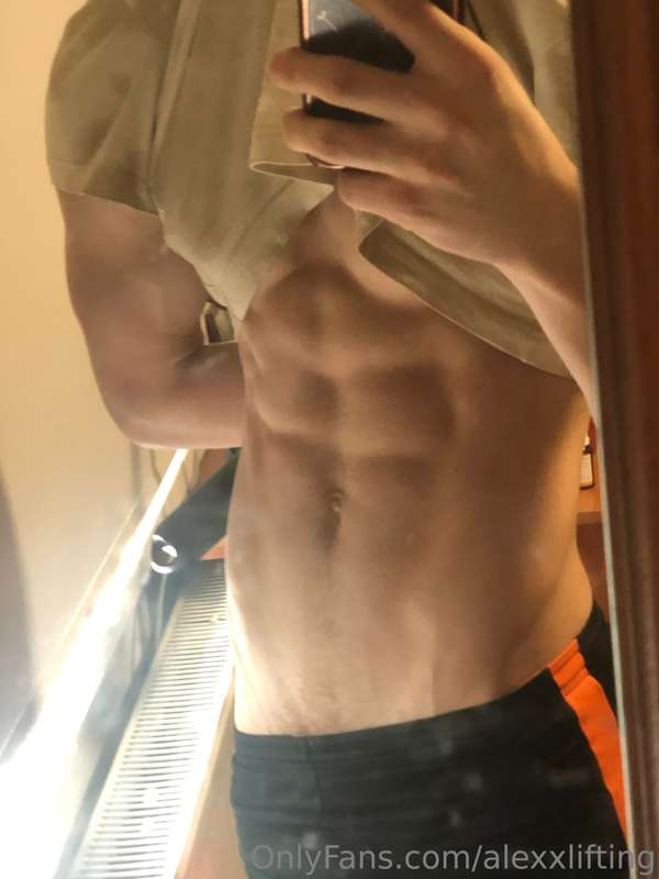 Good morning😈. Slide Into My DMs And Watch Me 🍆💦