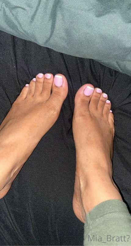 pretty pink toes 💞
