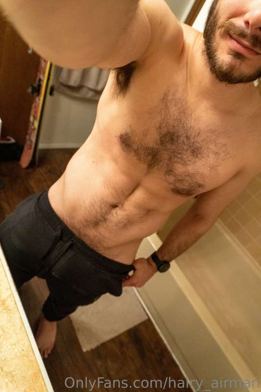 Hairy_Airman