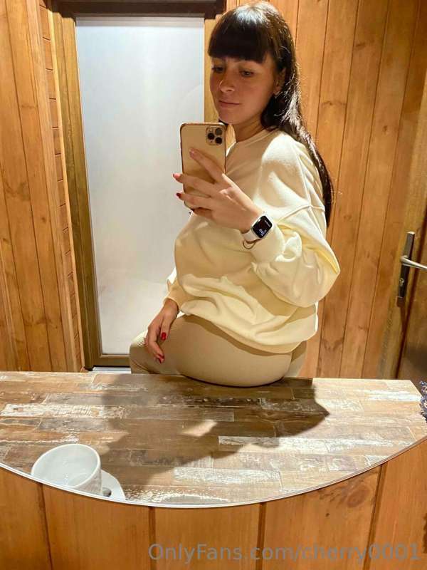 https://onlyfans.com/cherry001