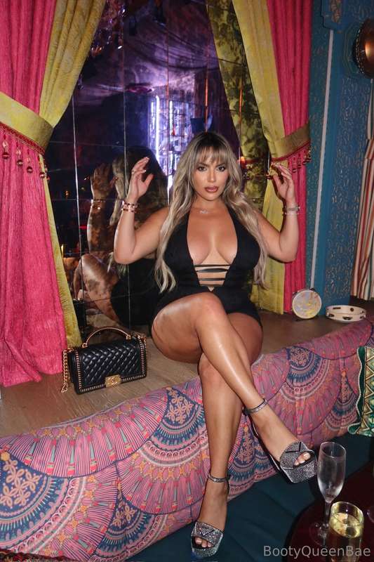 bootyqueenbae