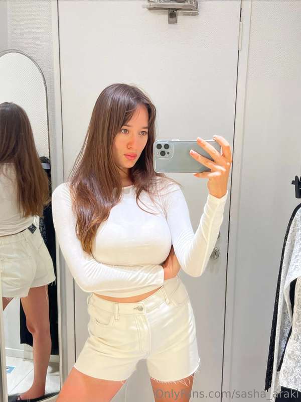New clothes are always a little magic in the closet ✨ When I..