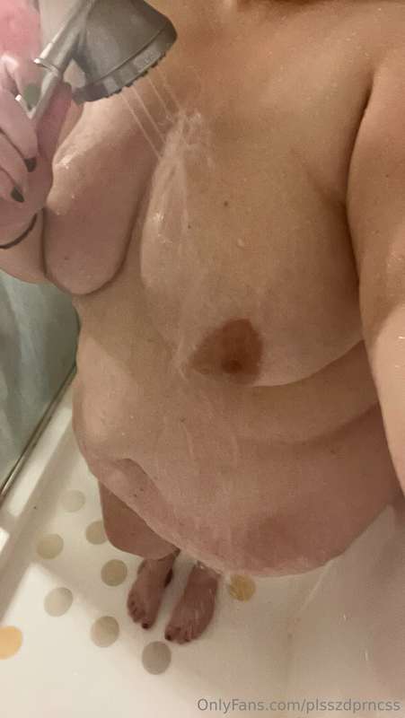 Another shower one lol. At least you know I’m clean! 🧼 who w..