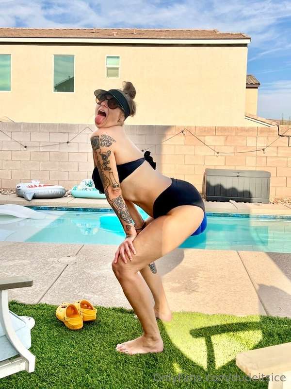 Booty forecast: 100% chance of bouncing! 🤪