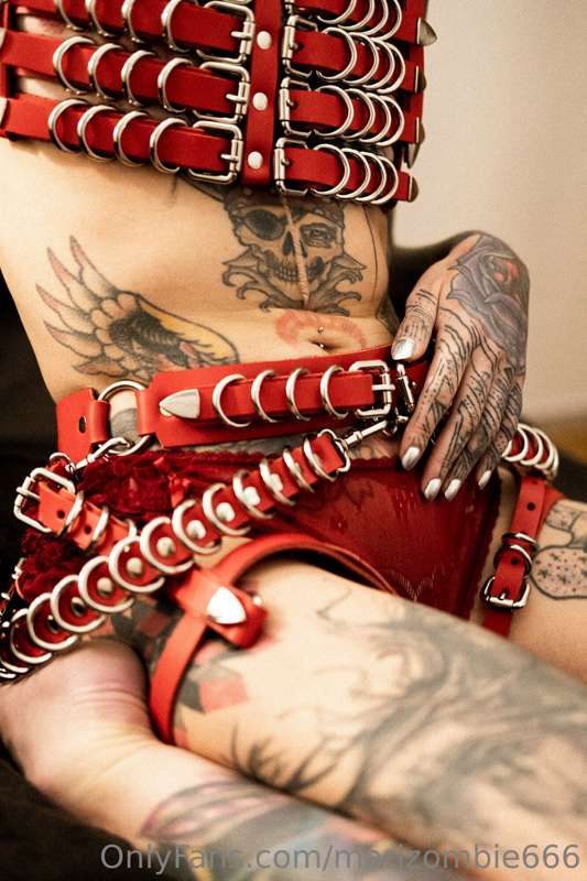marizombie666 image #0