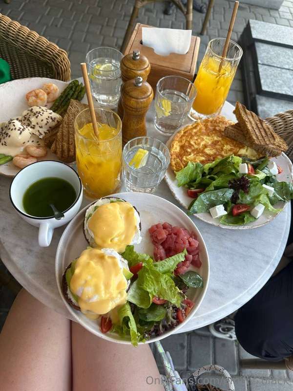 Today was a women's breakfast in the circle of my best frien..