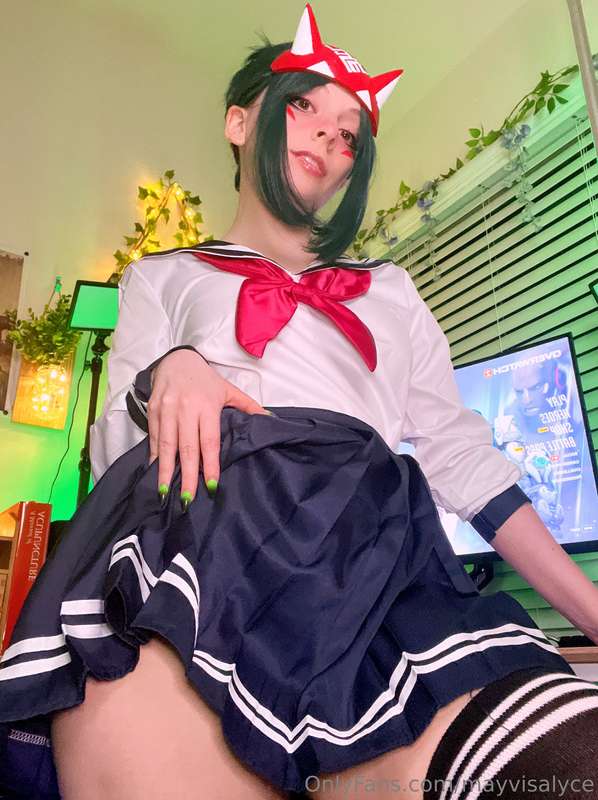 Would you be a good boy and use these pictures? I want to ma..