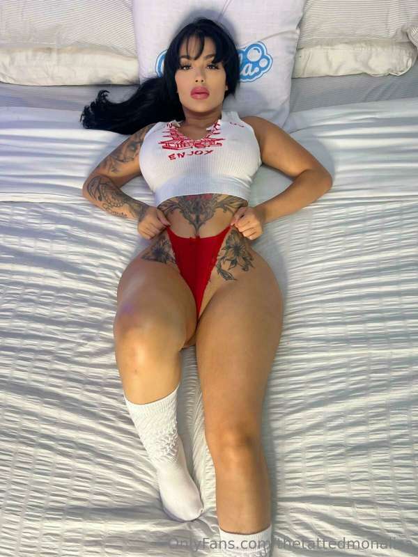 😈