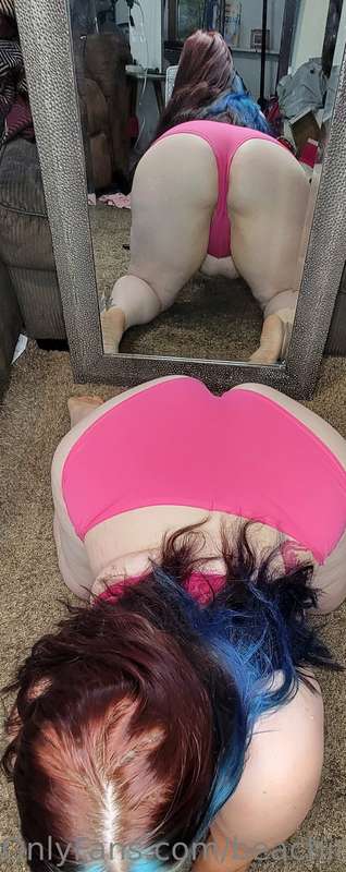 I'll suck your big cock dry as you watch my ass 😜