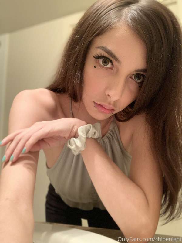 chloenight image #4