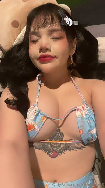 I’m in the mood for attention… yours 💌