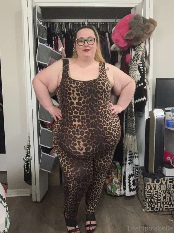 Someone bought me this outfit and I love the Peggy Bundy fee..