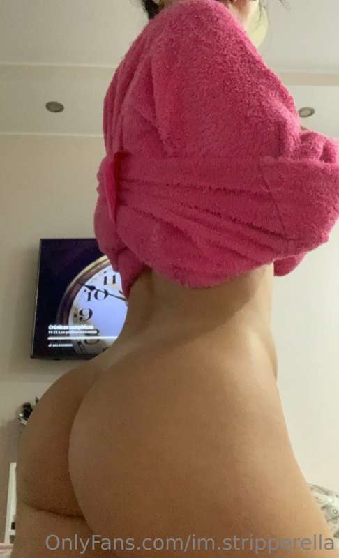 im.stripperella
