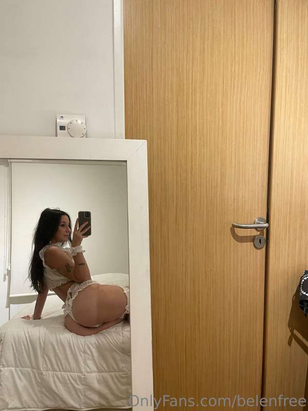 Hola, les gusta como me queda esta lencería blanca?