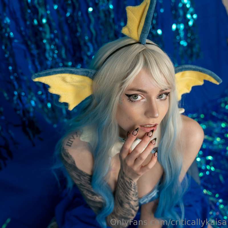 ***Vaporeon Finale*** Is finallyyyyyy coming out! had major ..