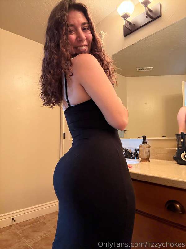 lizzychokes
