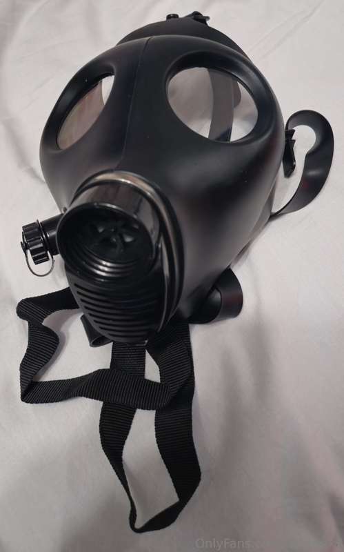 New gas mask 😈