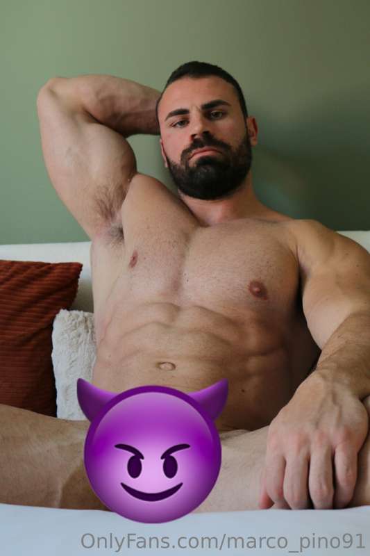 Ready to jerk my dick 😈🍆 Do you want help me? 🥵

〰️〰️〰️🔻〰️〰️..