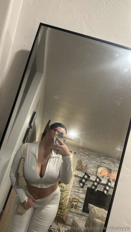 Giving yummy head ln 🤭