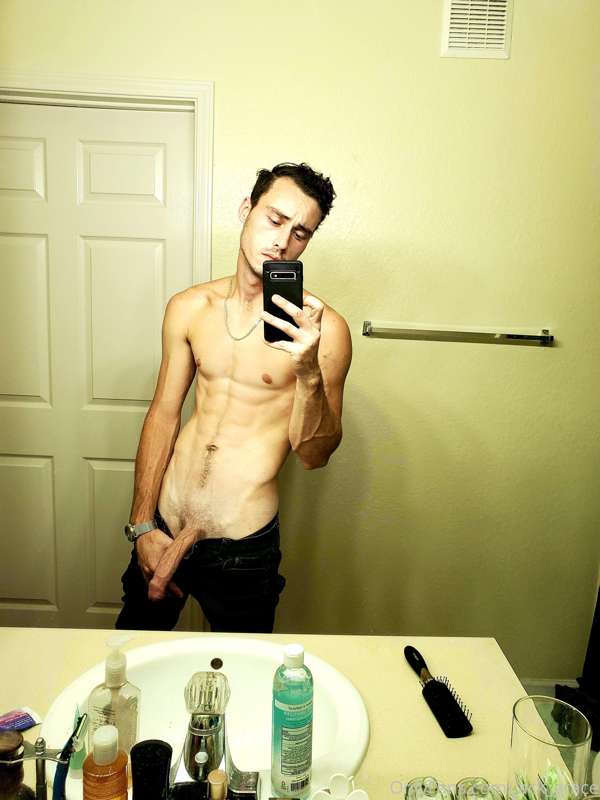 Mirror shots, closeups and cumshots 🤩🤩