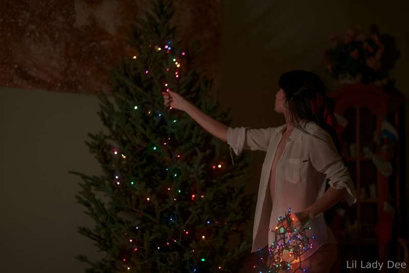 merry and bright ❤️🎄

I decided to do a holiday themed shoot..