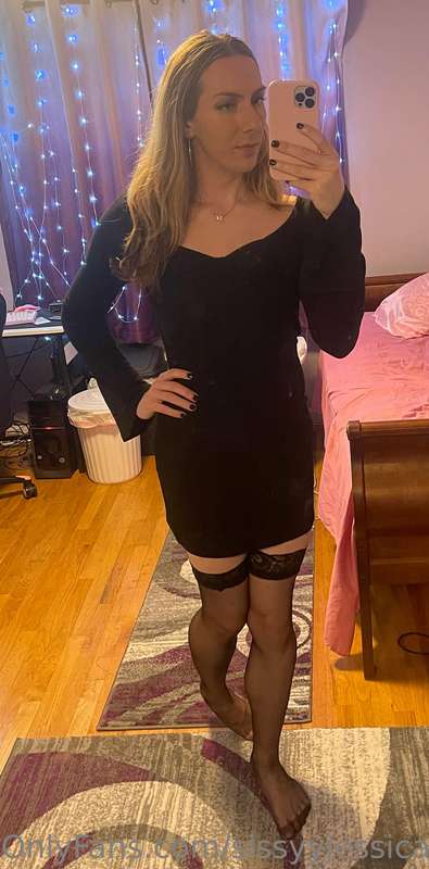 Starting to love these stockings and dress combo a bit mo... | jesswintersof Onlyfans Picture
